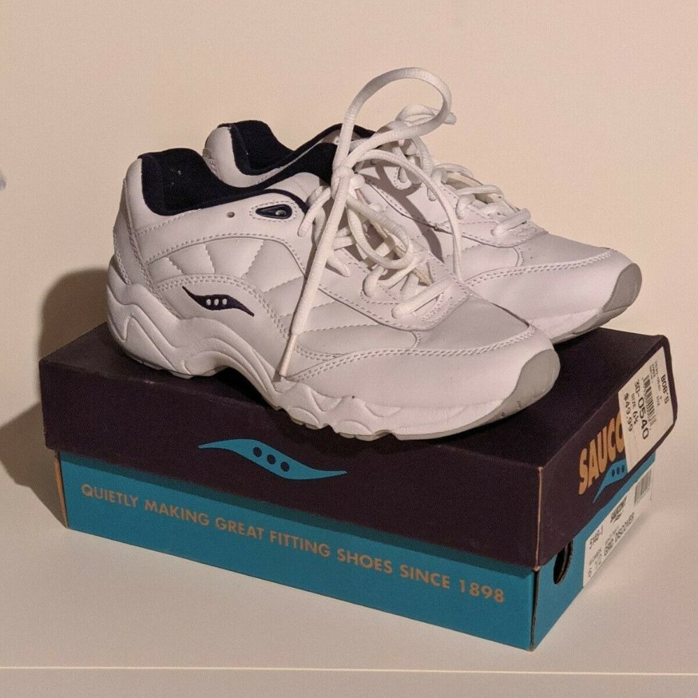 Saucony Grid Discover White/Navy Women Sneaker 6.5